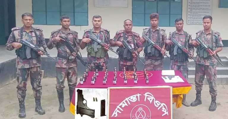 বিজিবির অভিযানে উদ্ধার পিস্তল, গুলি ও মাদক